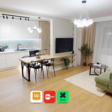 Cozy Apartment Vrt Sibiu Bagian luar foto